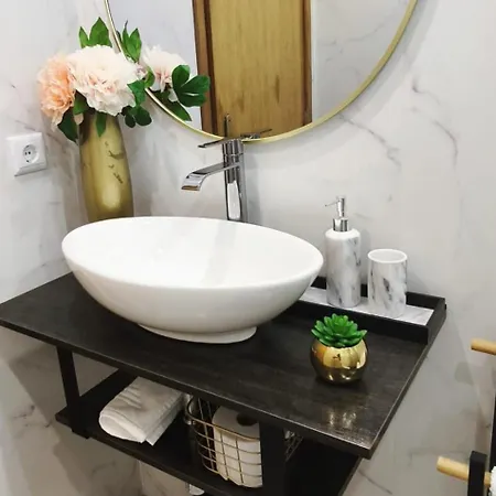 In Funchal- Alto Da Pena * Funchal (Madeira)