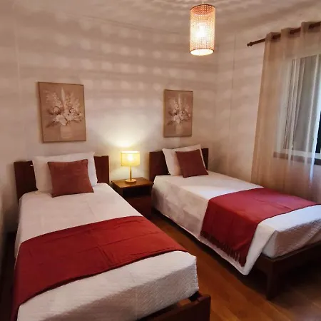 In Funchal- Alto Da Pena Apartment