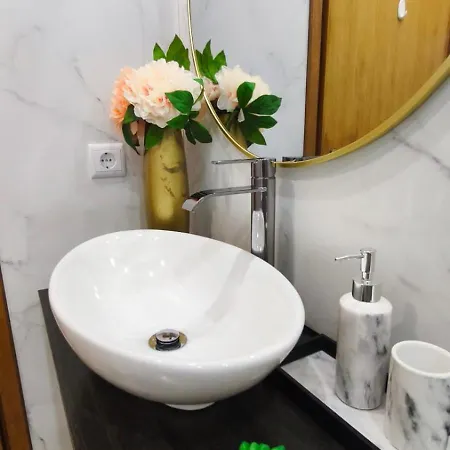 In Funchal- Alto Da Pena Apartment