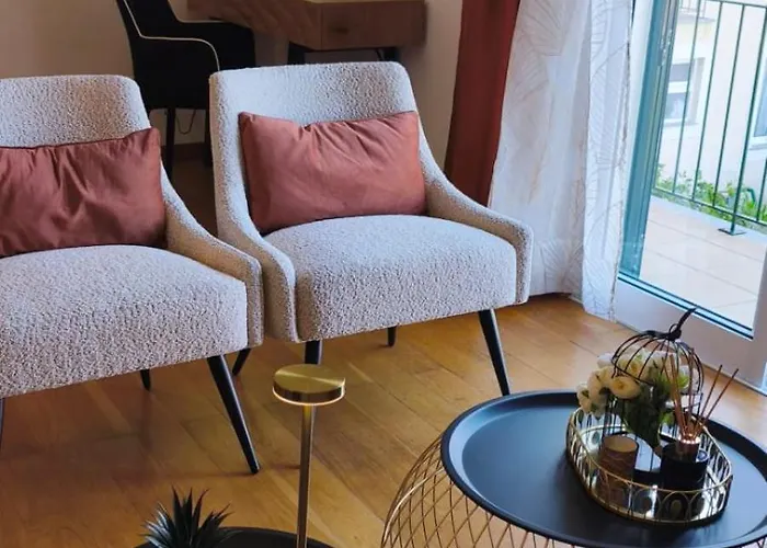 In Funchal- Alto Da Pena Apartment