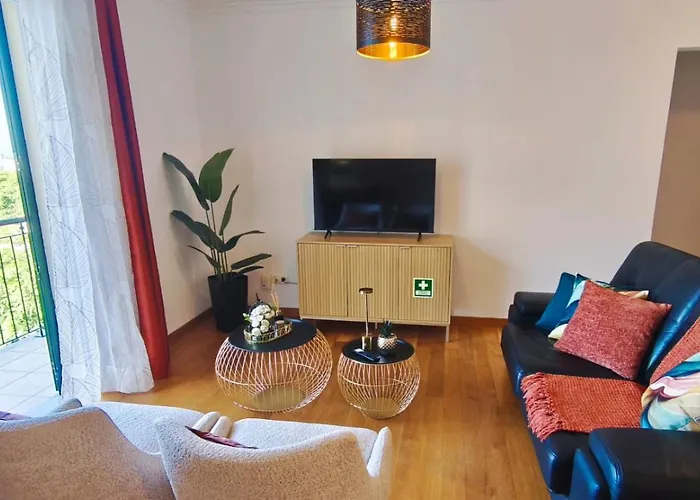 In Funchal- Alto Da Pena * Funchal (Madeira)