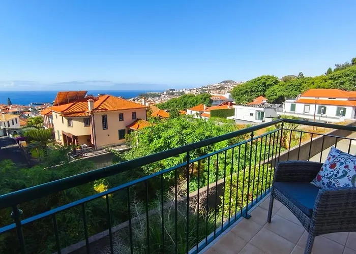 Apartment In Funchal- Alto Da Pena Funchal (Madeira)
